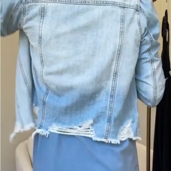 NWT cropped lightweight denim jacket - Picture 4 of 8